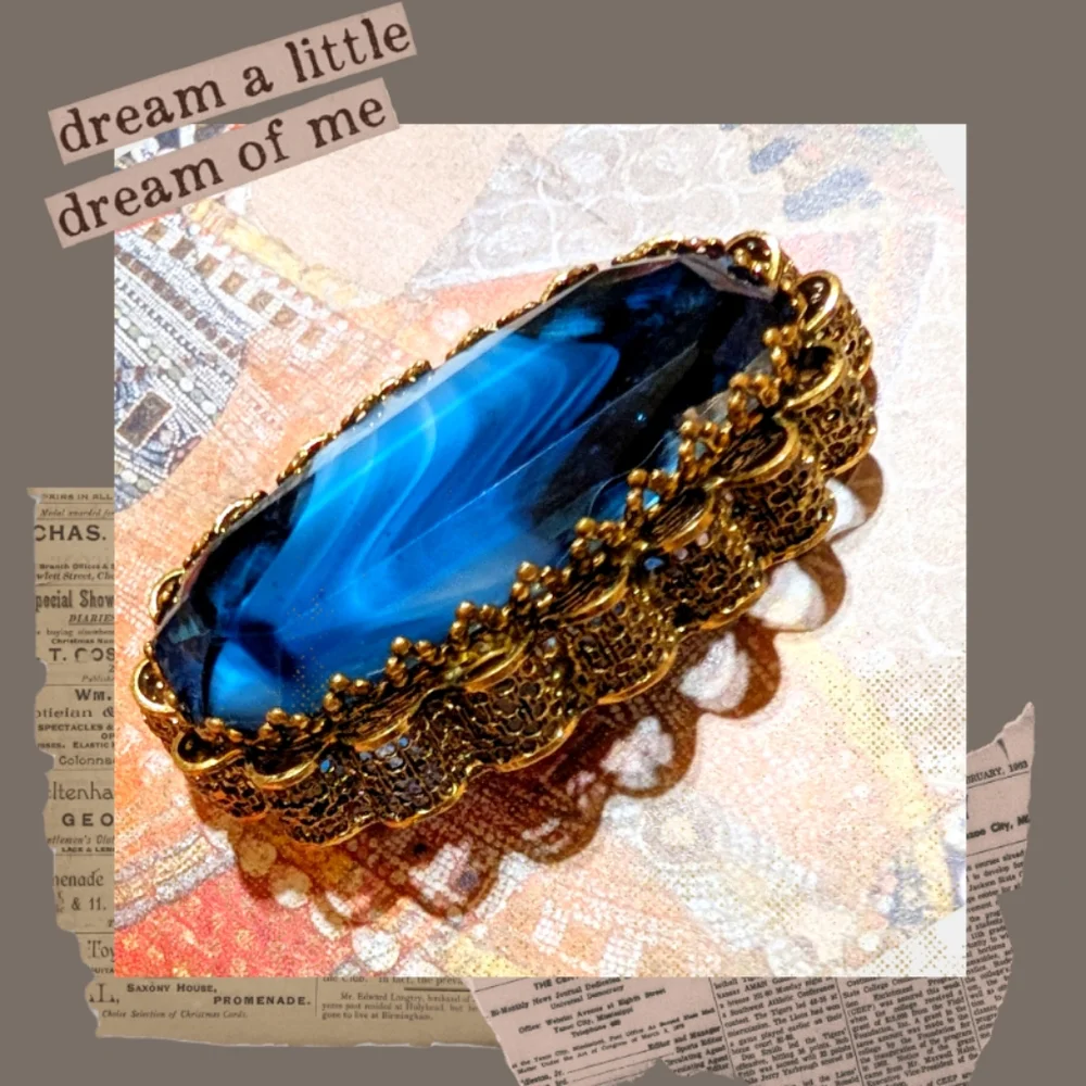 VTG 1940s Large Blue Slag Glass Filigree Brooch